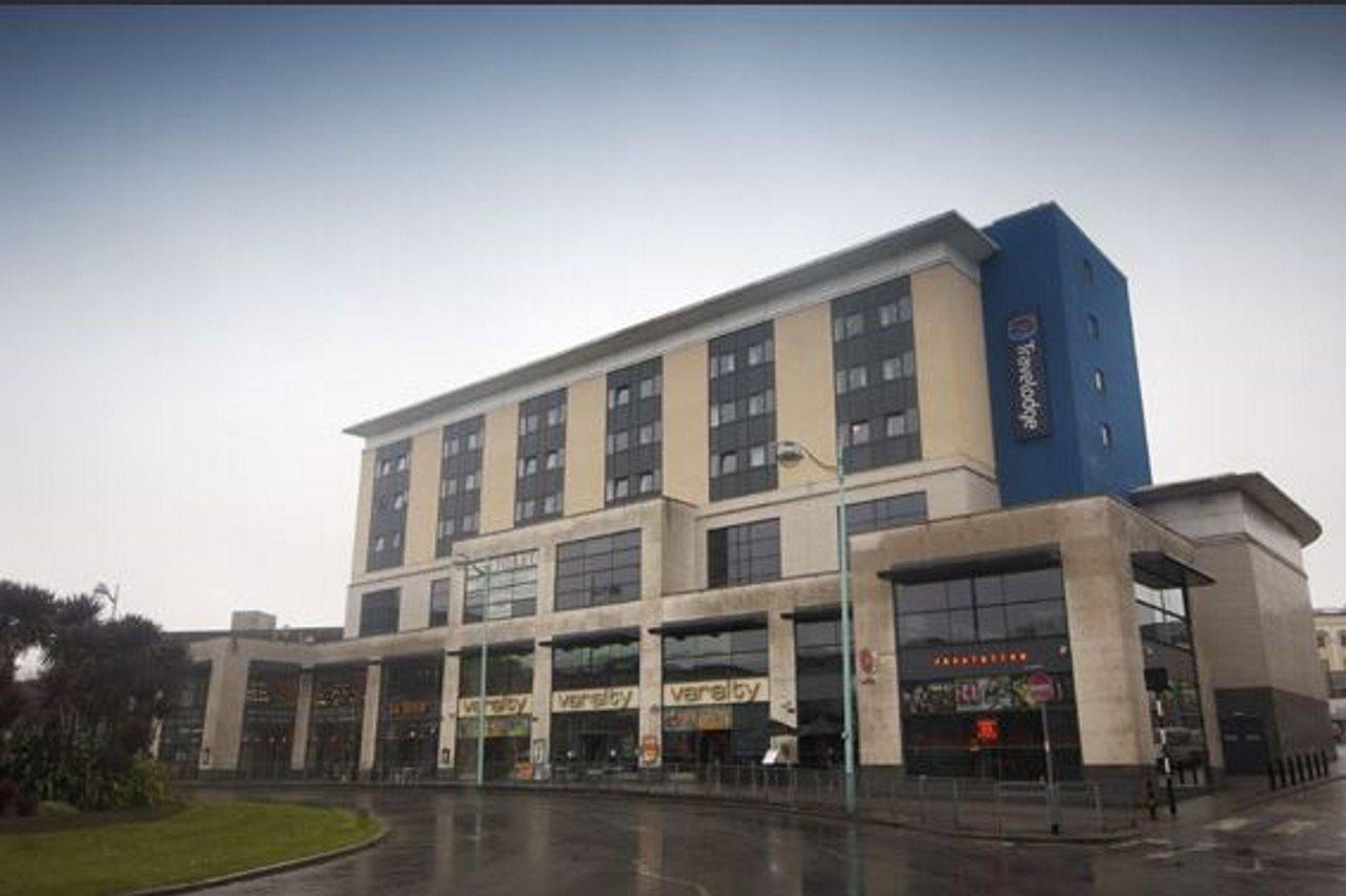 Travelodge Plymouth Buitenkant foto
