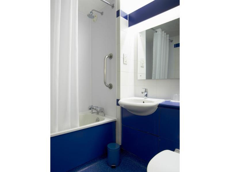 Travelodge Plymouth Buitenkant foto