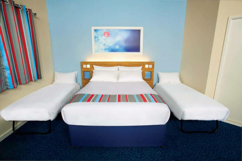 Travelodge Plymouth Buitenkant foto